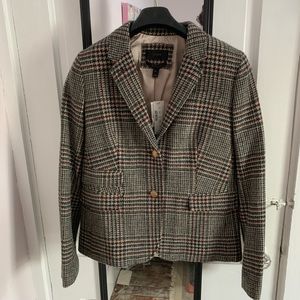 Beautiful, timeless jcrew blazer never worn!